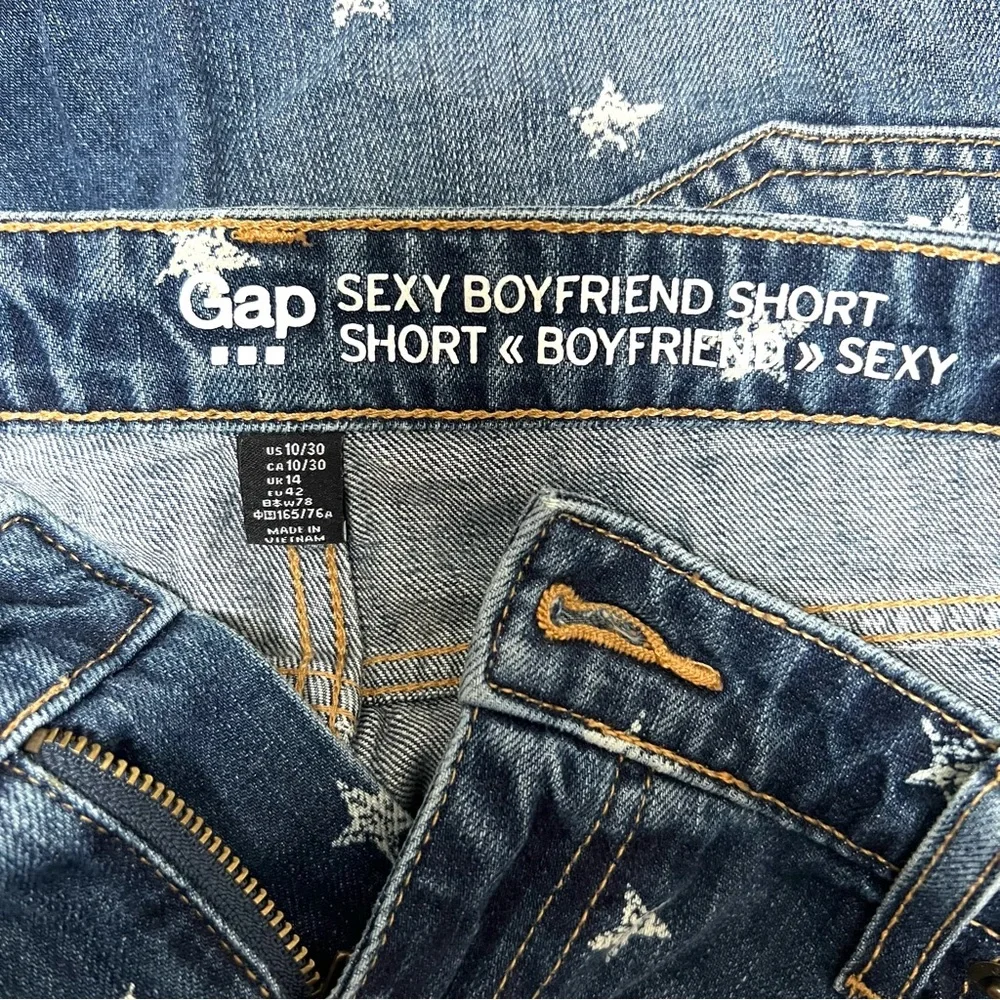 90's GAP Star Print Boyfriend Jean Shorts Faded‎ Trushed Distressed Grunge Goth